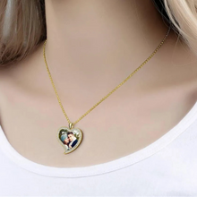 Load image into Gallery viewer, Cubic Zirconia Heart Photo Necklace