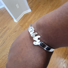 Load image into Gallery viewer, Bangle Personalized Name Bracelet