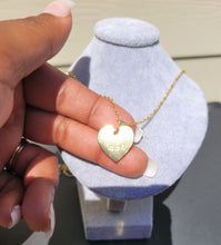 Load image into Gallery viewer, Heart Engraved Minimalist Pendant Initial O-Chain Gold-Plated Personalized Necklace
