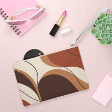 Load image into Gallery viewer, Retro Boho Abstract Geometric Clutch Bag
