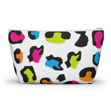 Load image into Gallery viewer, Animal Print Accessory Pouch w T-bottom
