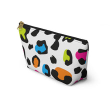 Load image into Gallery viewer, Animal Print Accessory Pouch w T-bottom
