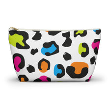 Load image into Gallery viewer, Animal Print Accessory Pouch w T-bottom
